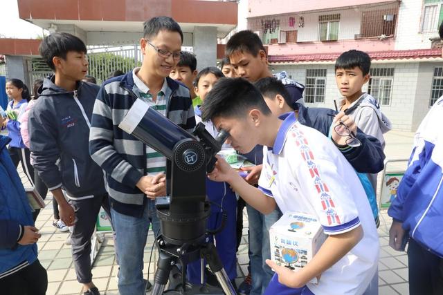 “全国科普日”科普进学校进农村活动移师韶关乳源